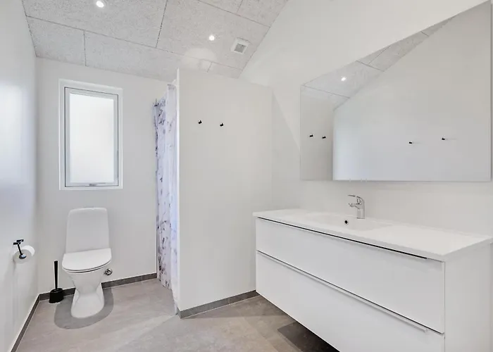 Stunning In With 3 Bedrooms And Internet エーベルトフト